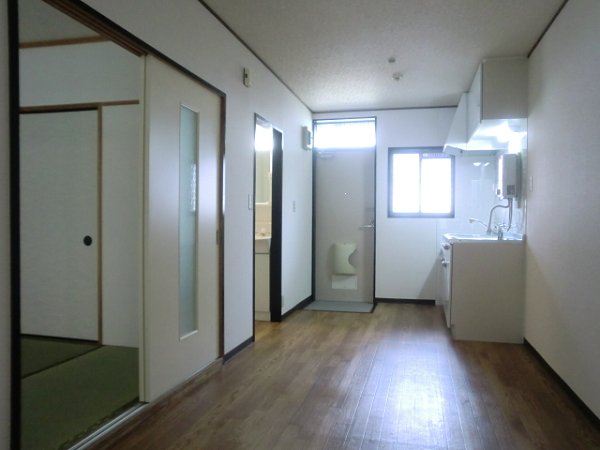 桜ビラＢ棟 玄関