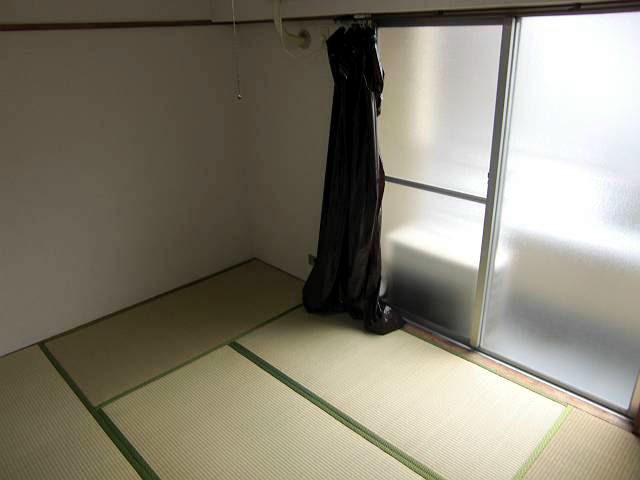 井上マンション ベッドルーム