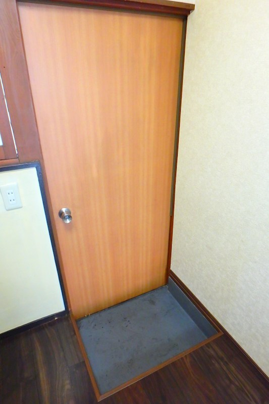 共和マンション 玄関