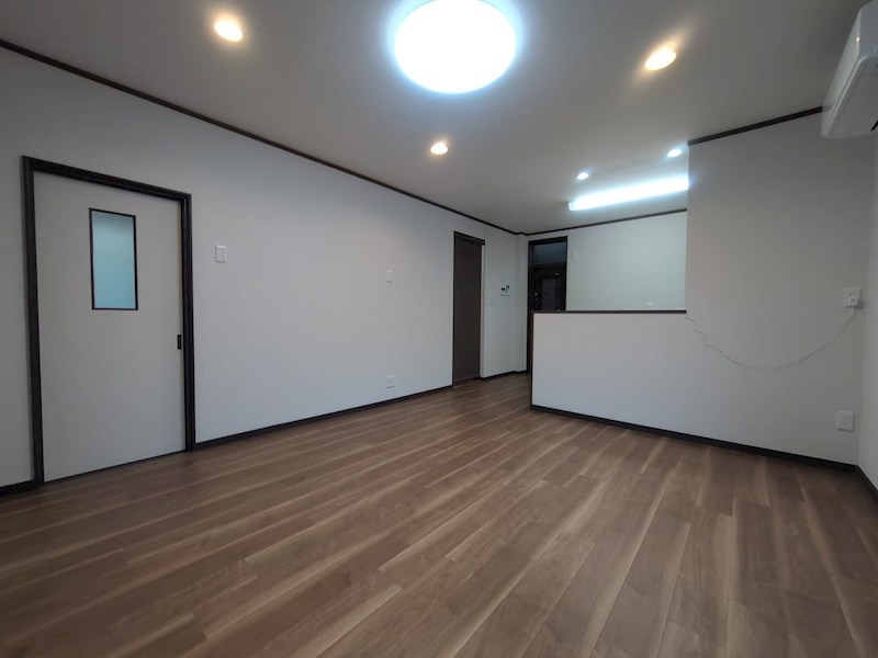 扇3丁目戸建て リビング