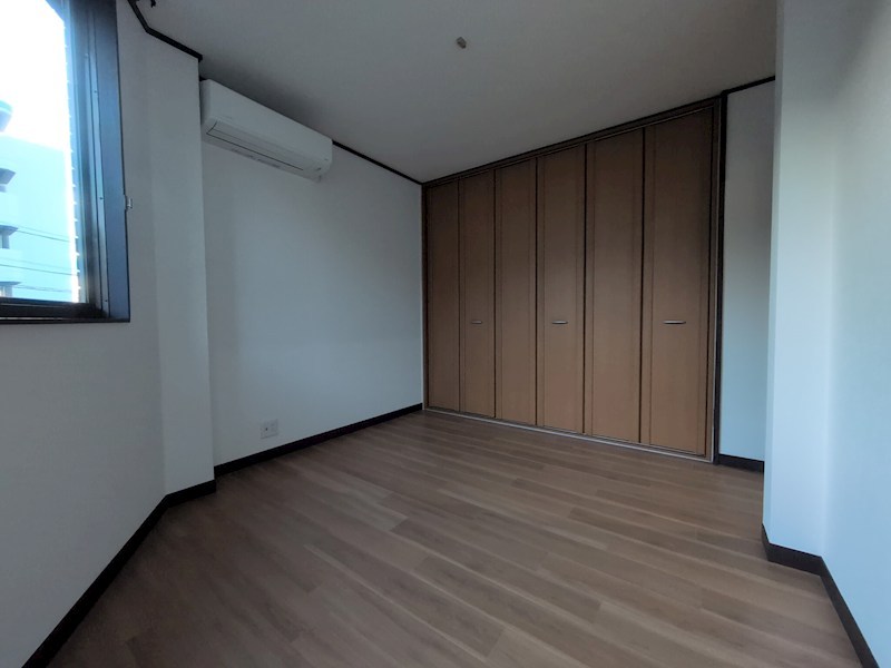 扇3丁目戸建て ベッドルーム
