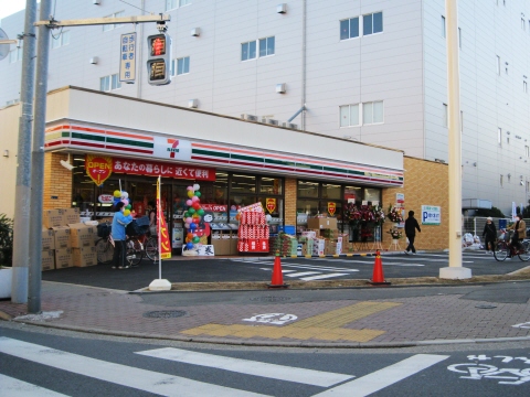 タムタムタウン コンビニ