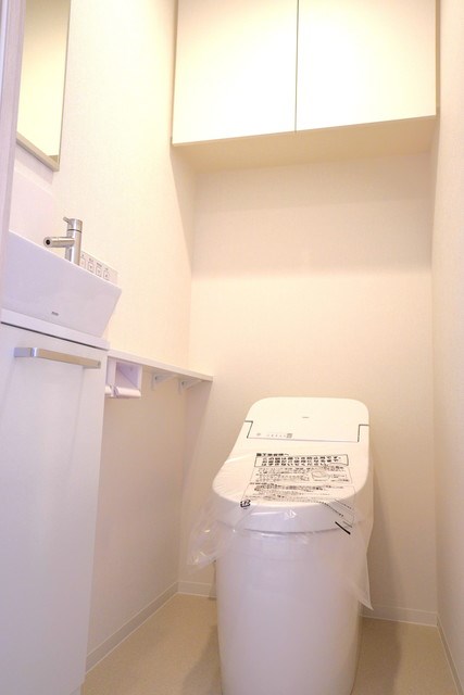 アヴァンカーサ町屋  トイレ