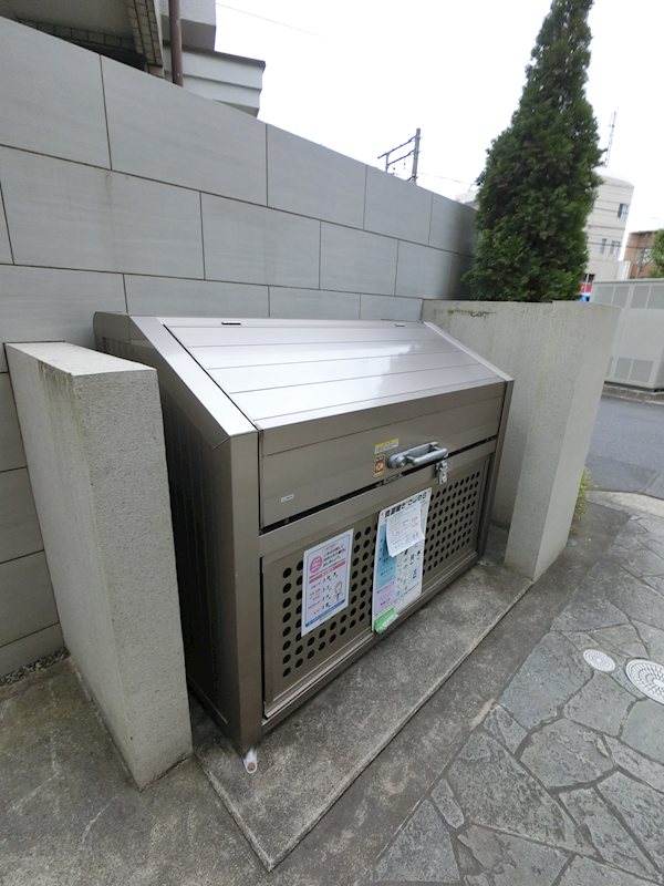 メゾンドルミエール その他