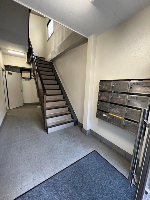 ラフォーレ町屋Ⅱ エントランス