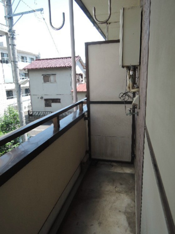 メゾンド蔵弐番館 ベランダ