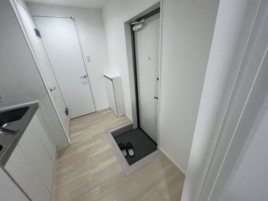 Lotso亀有 玄関