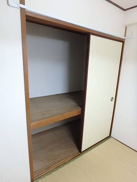 丸水マンション 収納