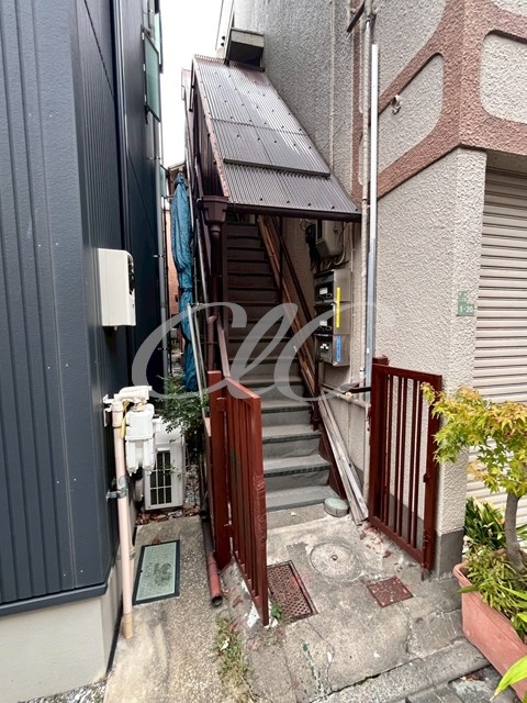 木佐ビル エントランス