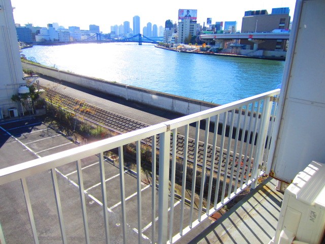 丸水マンション ベランダ