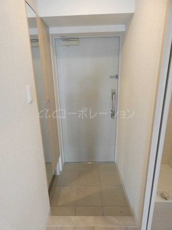 フレアコート北千住 玄関