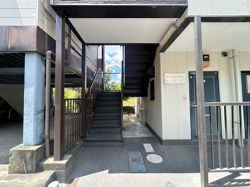 リバーサイドシーナ エントランス