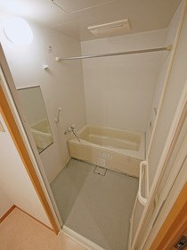ルネ　シェスタ  風呂画像