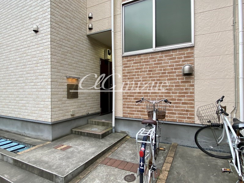 Adobe Edogawa エントランス