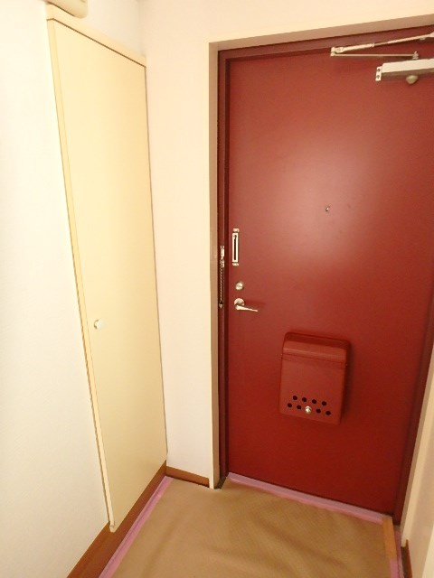 品川ハイツ 玄関