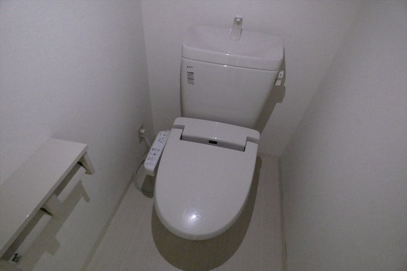 安居ビル トイレ