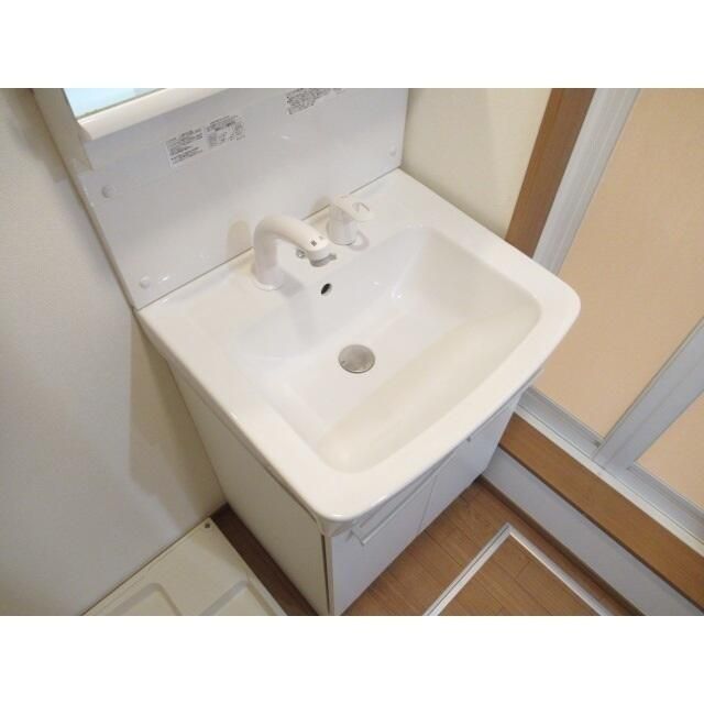 レーヴ京成高砂 洗面所