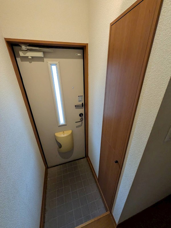ピアッツァＢ 玄関