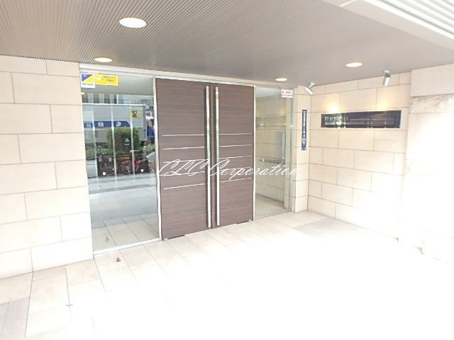 レジディア日本橋馬喰町  エントランス
