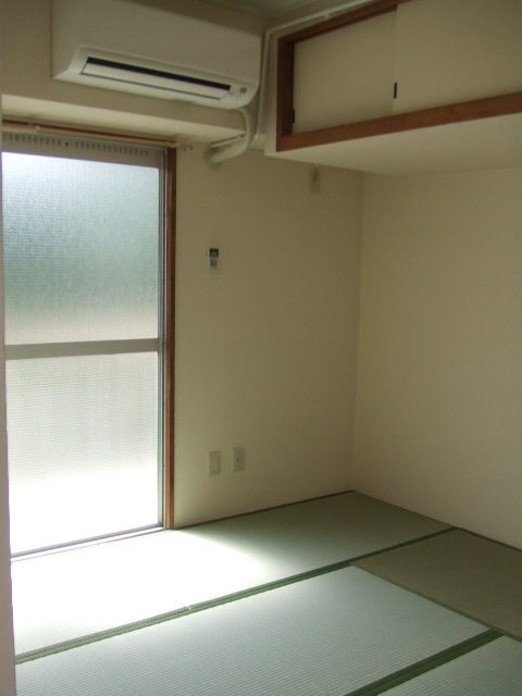 二之江サニーコーポ ベッドルーム