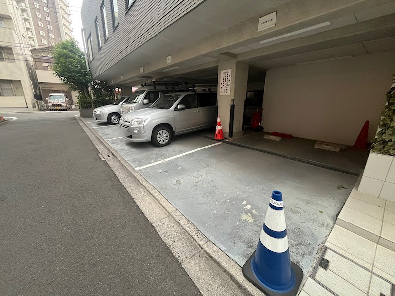 ベルメゾンエス 駐車場