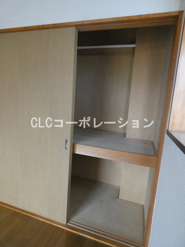 メゾン大庭    収納