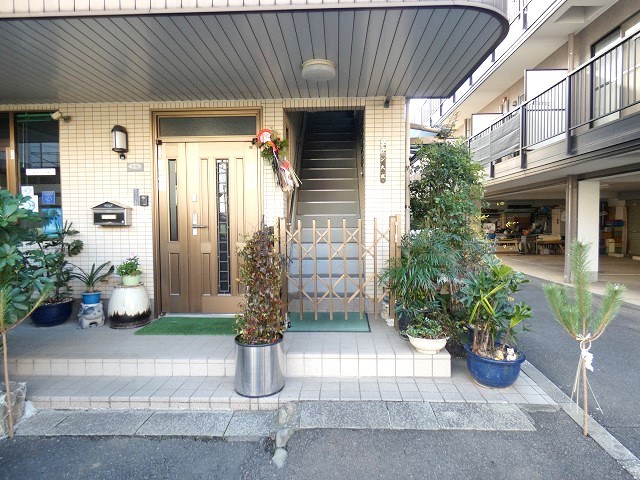 メゾン大庭    エントランス