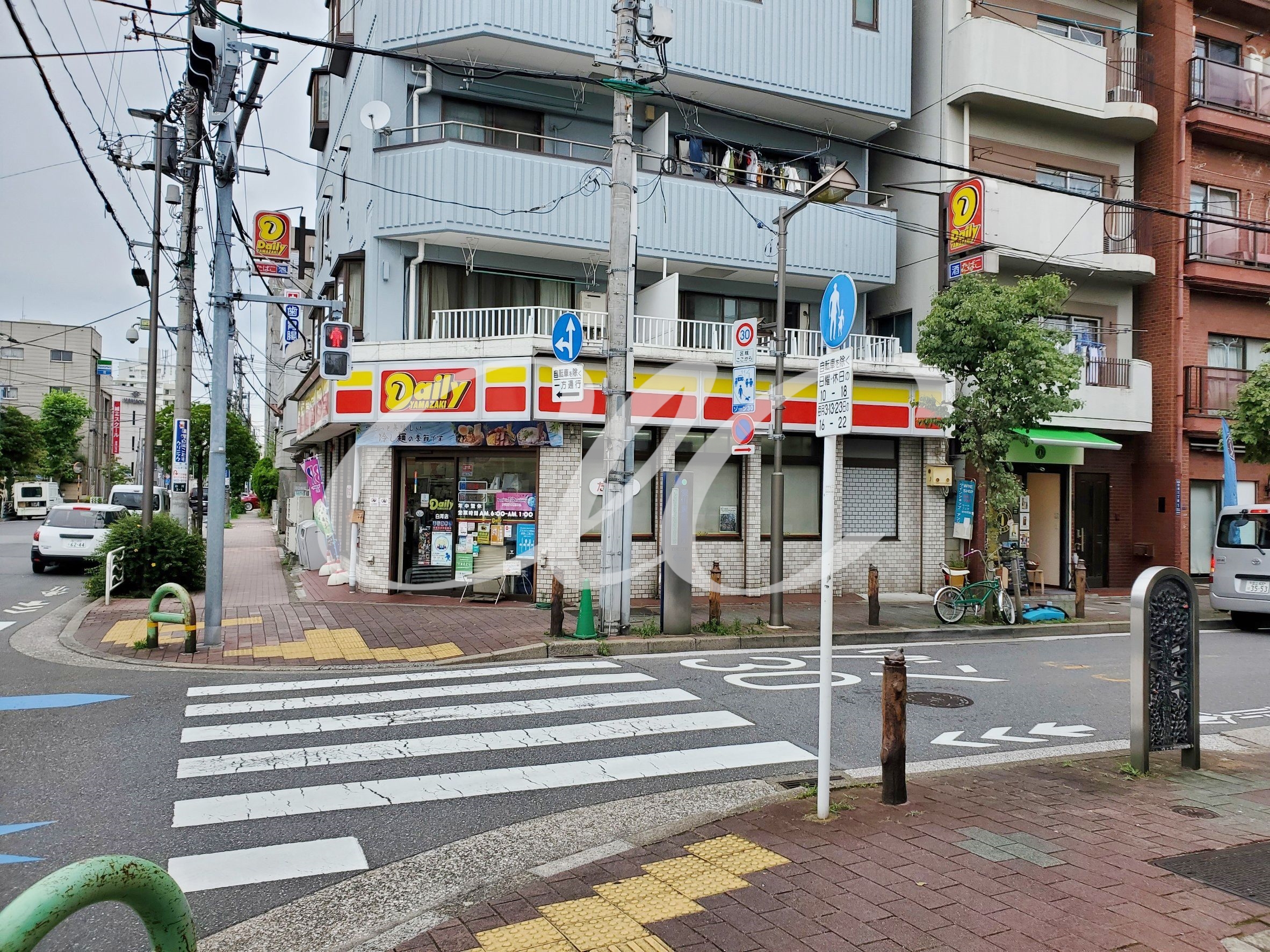 Rビル コンビニ