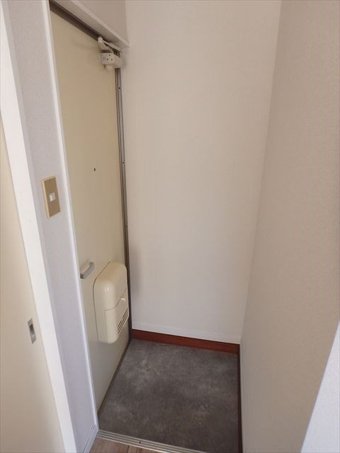 コーポ滝野川 玄関