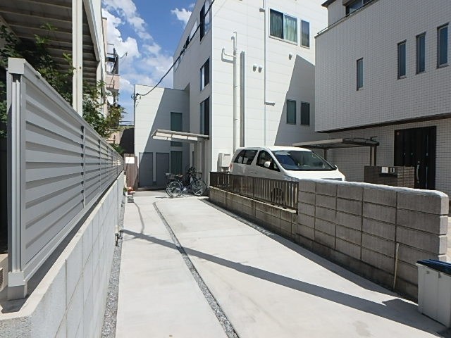 アルカテラス西ヶ原 エントランス