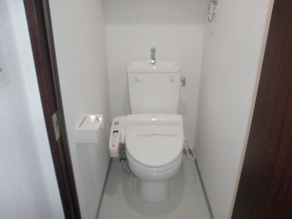 トーシンフェニックス日本橋蛎殻町弐番館 トイレ