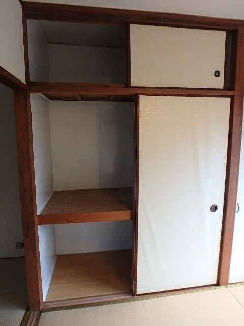 信栄マンション 収納