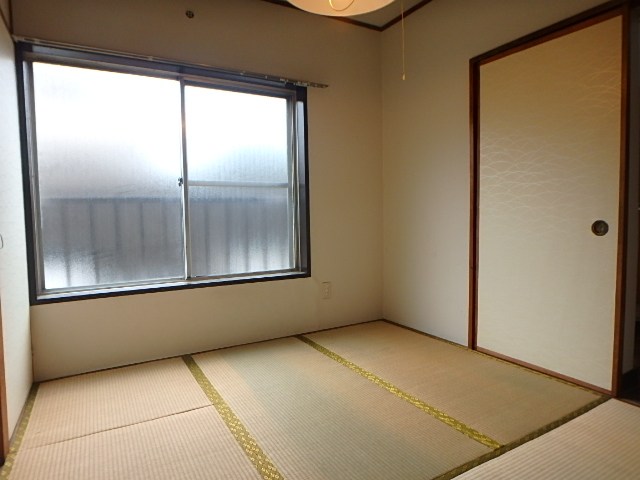 信栄マンション ベッドルーム