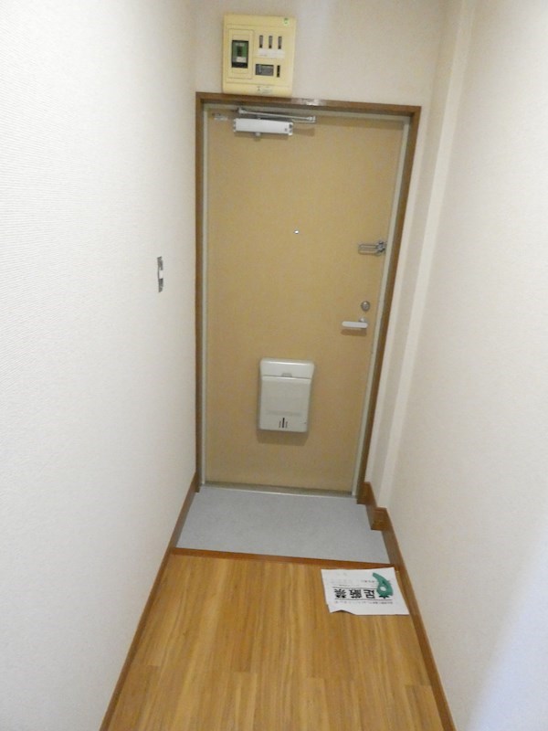 プライムハイツ   玄関