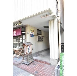狸家ビル  エントランス