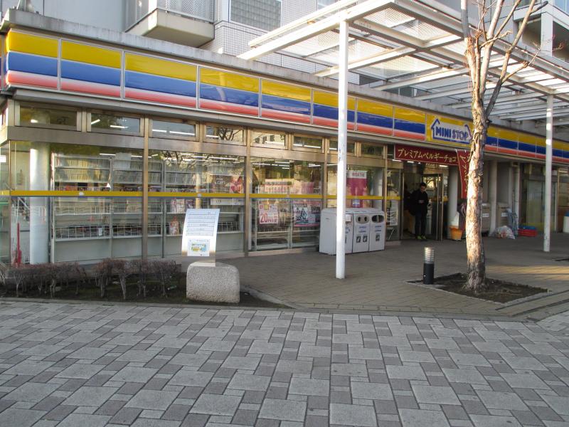 スクエア潮見   コンビニ