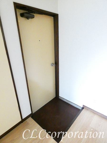 シャンテスズキ 玄関