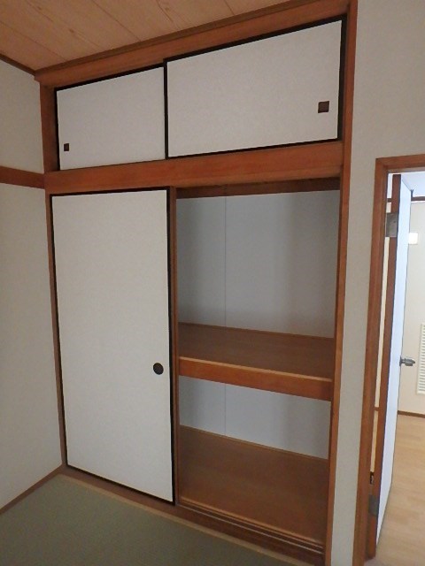 平和コーポ１号館 収納