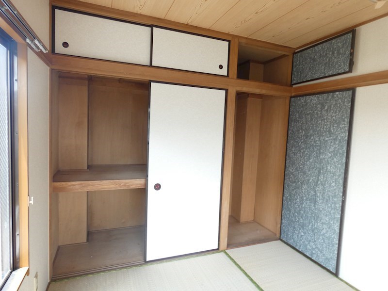 東栄マンション 収納