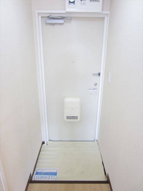 リバーシティー１ 玄関