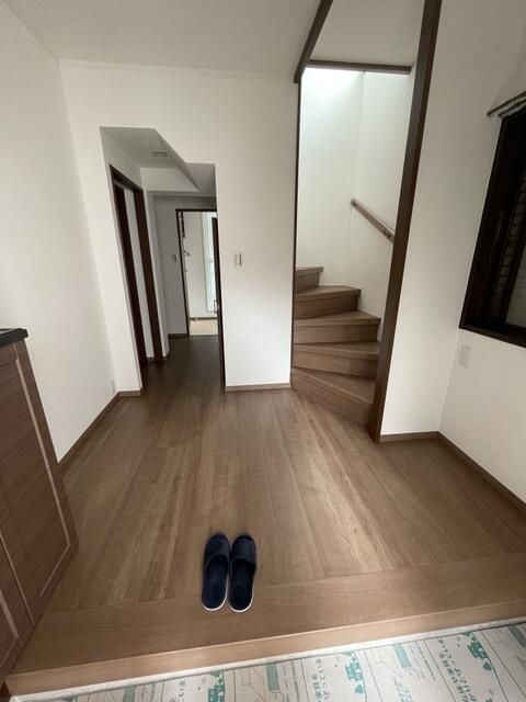 関貸家 玄関