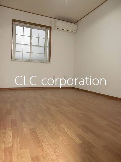 新田宝コーポ リビング