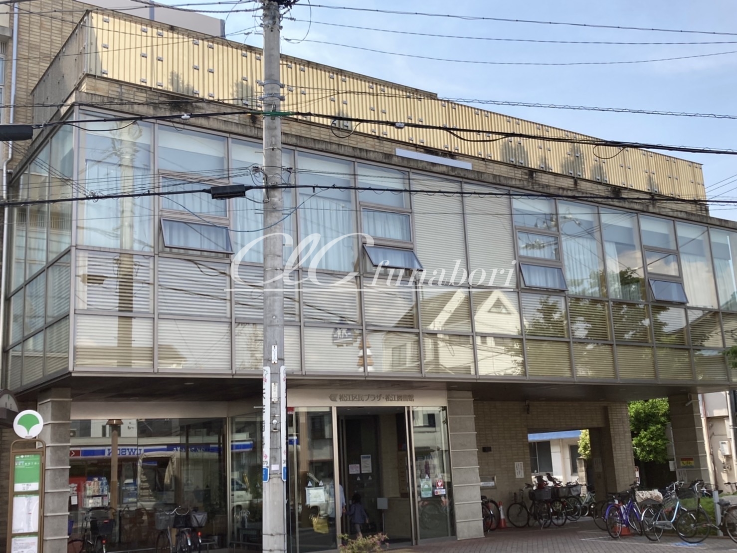 テスタ東小松川 図書館