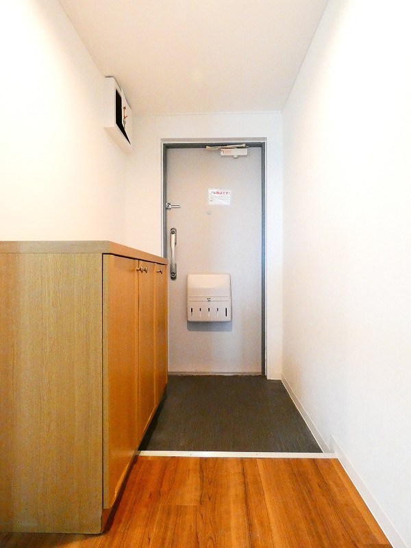 なぎさニュータウン 玄関