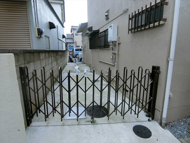 野口貸家 駐車場