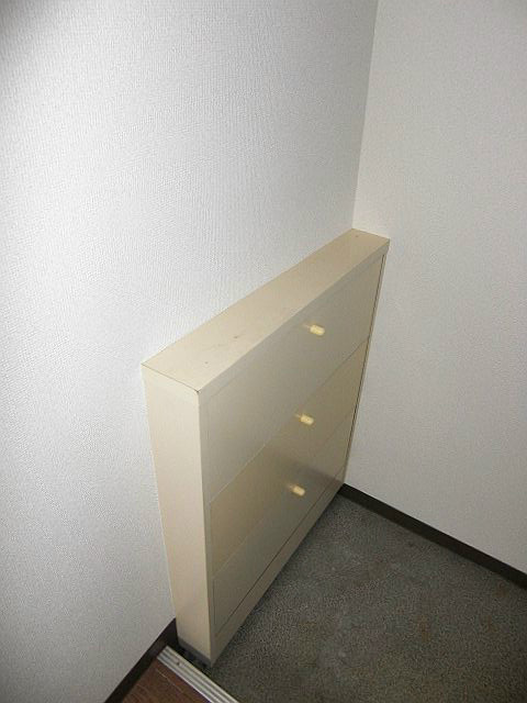 フラワーハイツ    収納