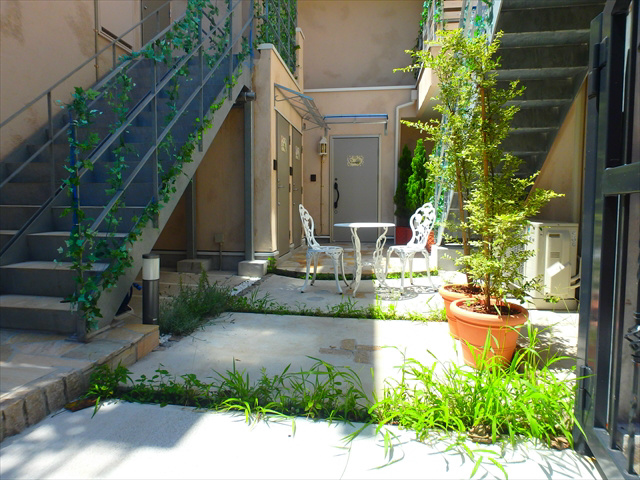 Herb Garden House  庭