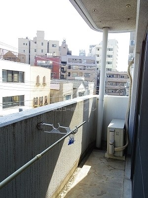 ファミーユＫＡＤＯ ベランダ
