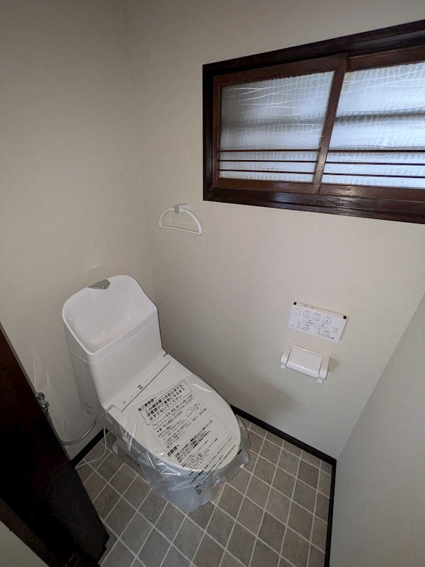 本一色1丁目戸建 トイレ