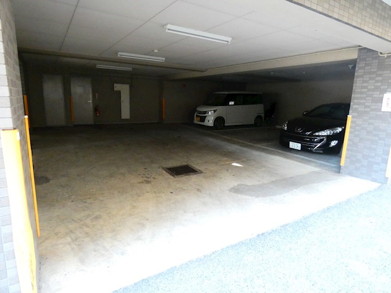 コンチェルト 駐車場